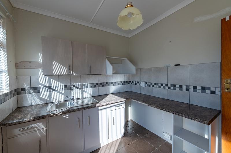 5 Bedroom Property for Sale in Riviersonderend Western Cape